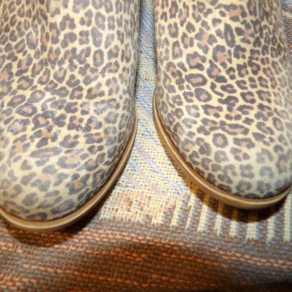 Lucky Brand Basel Animal Print Ankle Booties Sz 6M/36 - Picture 3 of 9